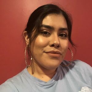 Meet your Posher, Veronica